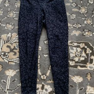 Old navy leopard black leggings